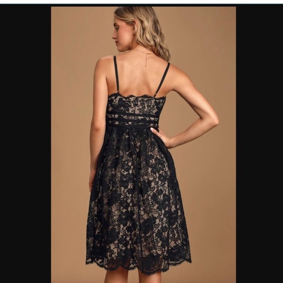 Lulu's Treasure Me Black Lace Midi Dress Size Small - Picture 4 of 4